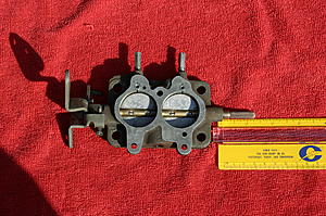 I need help on identifying a Rochester Carburetor-base.02.jpg